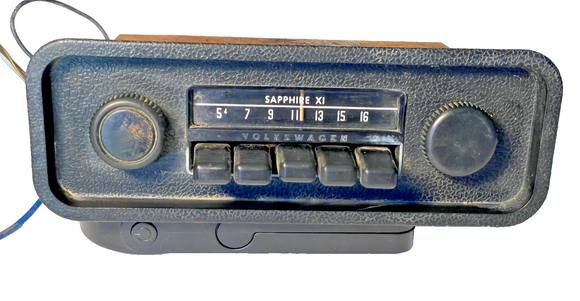 1970 VW Bug Beetle OEM Radio Sapphire XI